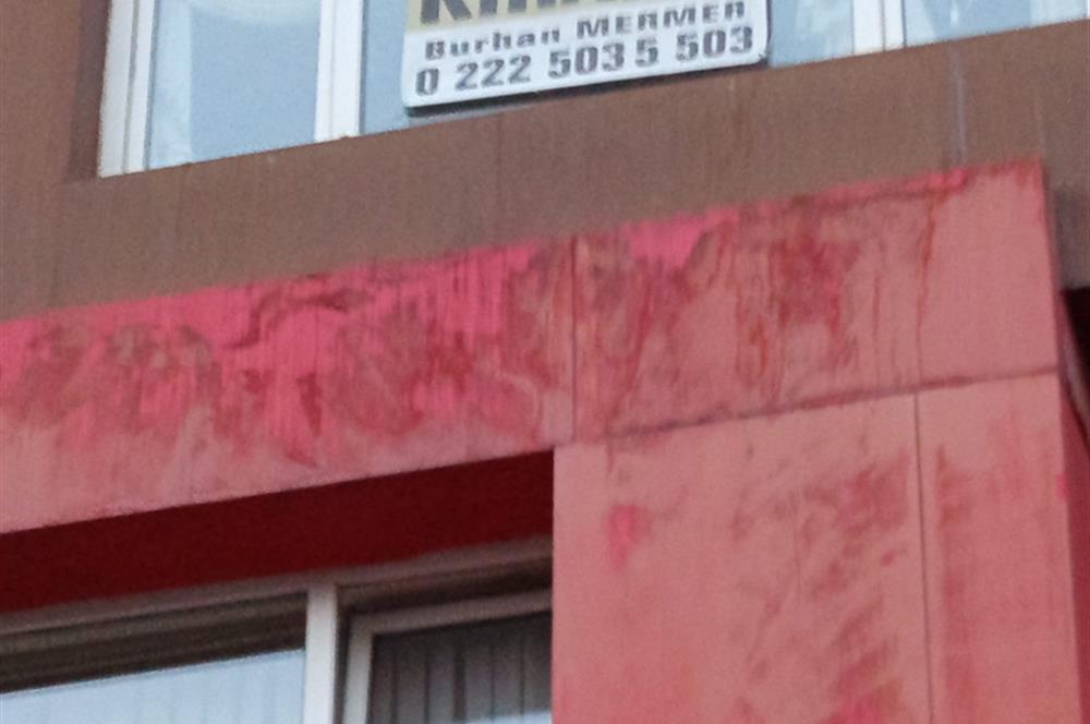 CENTURY 21 VİZYONDAN ALİ FUAT GÜVEN CADDESİNDE EŞYALI 3+0