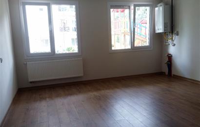 Gürpınar cuma pazarının yanında site içerisinde kiralık 1+1 daire