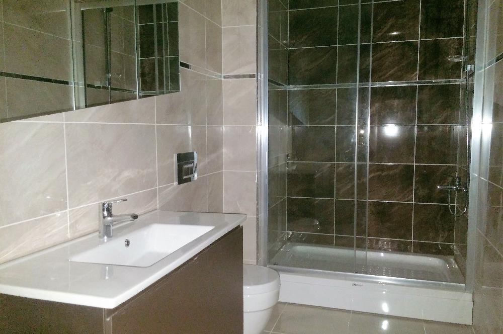 Gürpınar cuma pazarının yanında site içerisinde kiralık 1+1 daire
