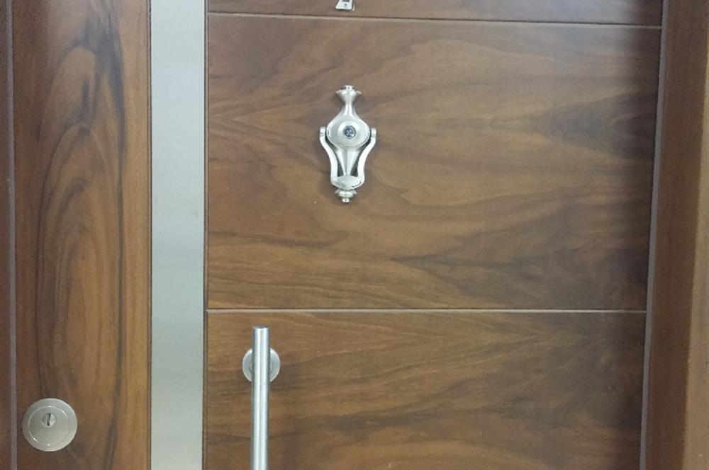 Gürpınar cuma pazarının yanında site içerisinde kiralık 1+1 daire