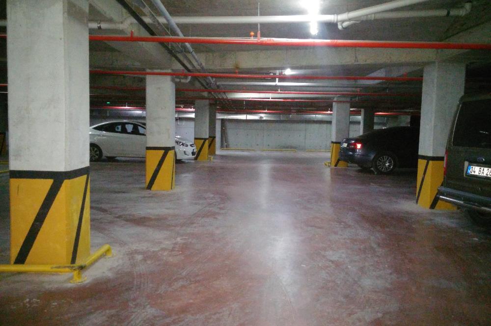 Gürpınar cuma pazarının yanında site içerisinde kiralık 1+1 daire