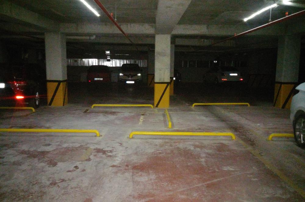 Gürpınar cuma pazarının yanında site içerisinde kiralık 1+1 daire