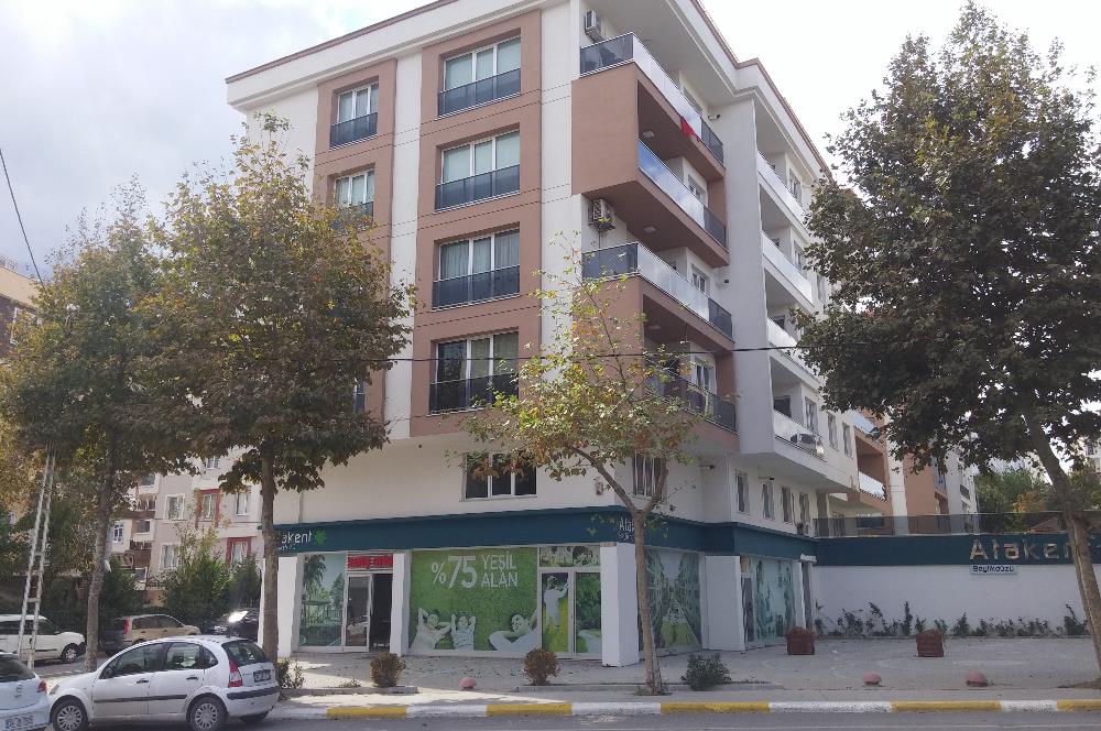 Gürpınar cuma pazarının yanında site içerisinde kiralık 1+1 daire