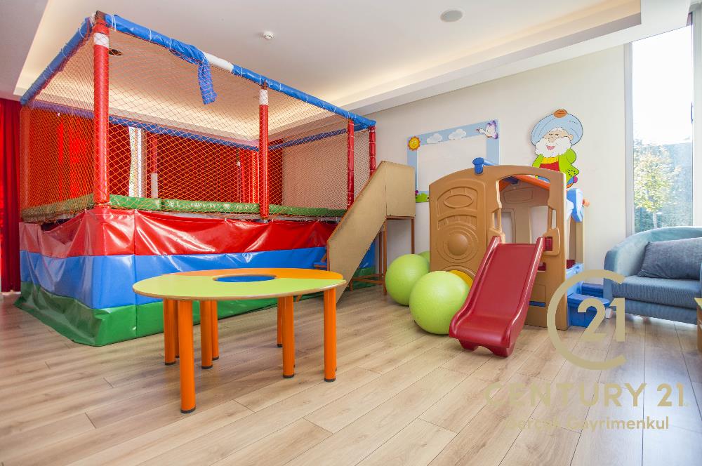 MERKEZ ZEKERİYAKÖY SİTESİNDE 2+1 KİRALIK ÇATI DUBLEKSİ