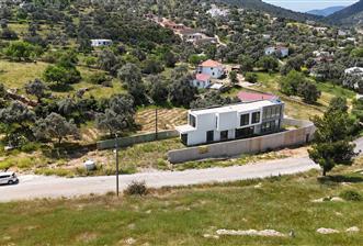 Bodrum Yalıçiftlik 574 m2 Arazide Natamam Müstakil Villa