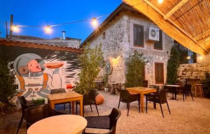 KÜÇÜKKÖY'DE SATILIK BİNA RESTAURANT !