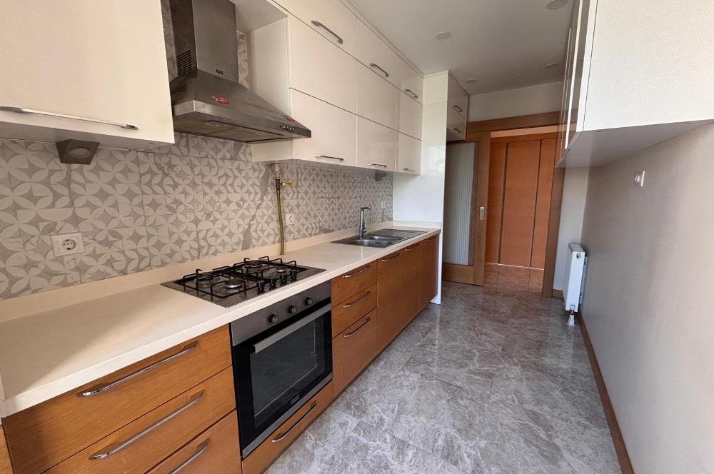 Caddebostan'da 3+1 Kiralık Daire