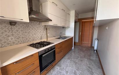 Caddebostan'da 3+1 Kiralık Daire