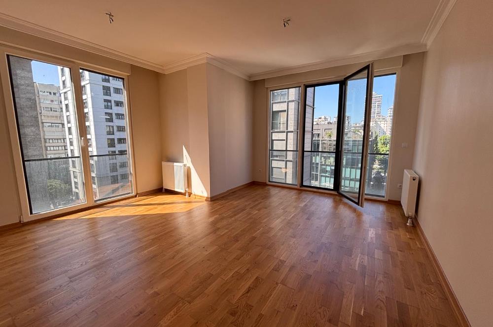 Caddebostan'da 3+1 Kiralık Daire
