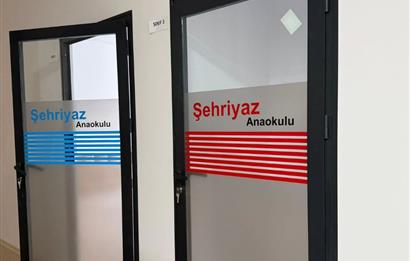 TUZLA ANATOLİA CİTY'DE VERENDA BAHÇE KULLANIMLI EBEVEYN BANYOLU KİRALIK 2+1