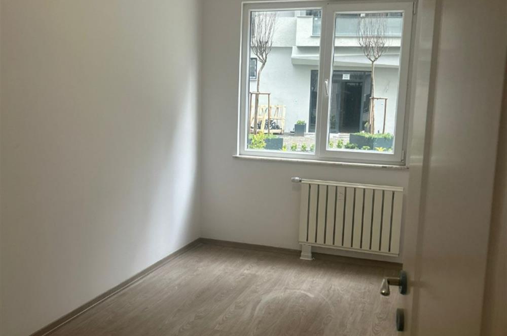 TUZLA ANATOLİA CİTY'DE VERENDA BAHÇE KULLANIMLI EBEVEYN BANYOLU KİRALIK 2+1