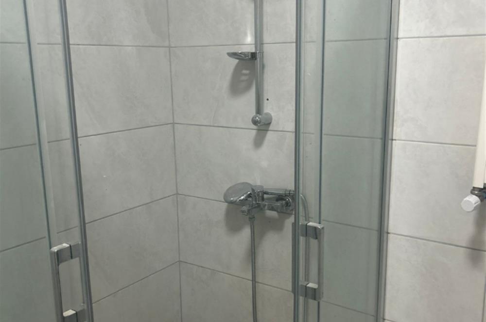 TUZLA ANATOLİA CİTY'DE VERENDA BAHÇE KULLANIMLI EBEVEYN BANYOLU KİRALIK 2+1