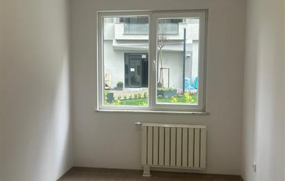 TUZLA ANATOLİA CİTY'DE VERENDA BAHÇE KULLANIMLI EBEVEYN BANYOLU KİRALIK 2+1