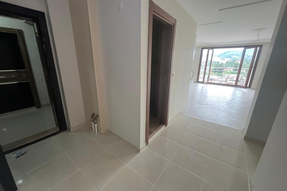 C21 Uzman'dan Beşyıldız Sitesi Satılık 2+1