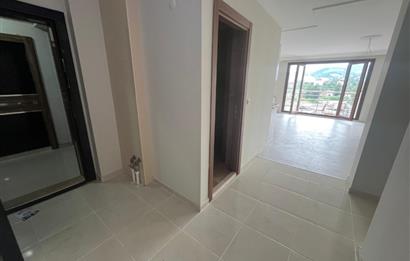 C21 Uzman'dan Beşyıldız Sitesi Satılık 2+1