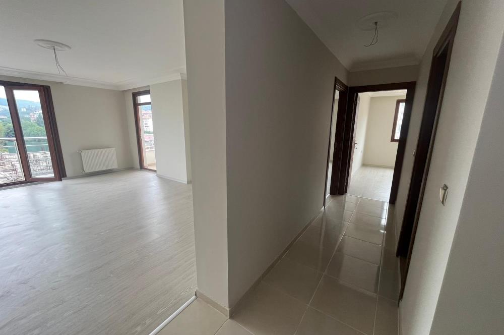 C21 Uzman'dan Beşyıldız Sitesi Satılık 2+1