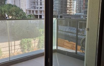 Fikirtepe'de Emkak Konut GYO 7. Etap'ta Kiralık 2+1 Yeni Daire