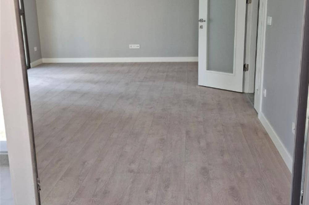 Fikirtepe'de Emkak Konut GYO 7. Etap'ta Kiralık 2+1 Yeni Daire