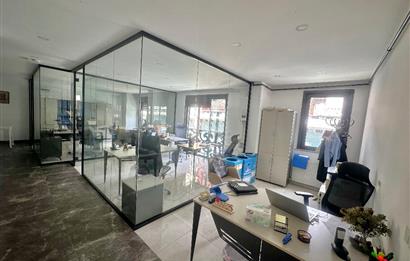Şişli'de 2 Katlı, Caddeye Yakın Eşyalı Hazır Ofis