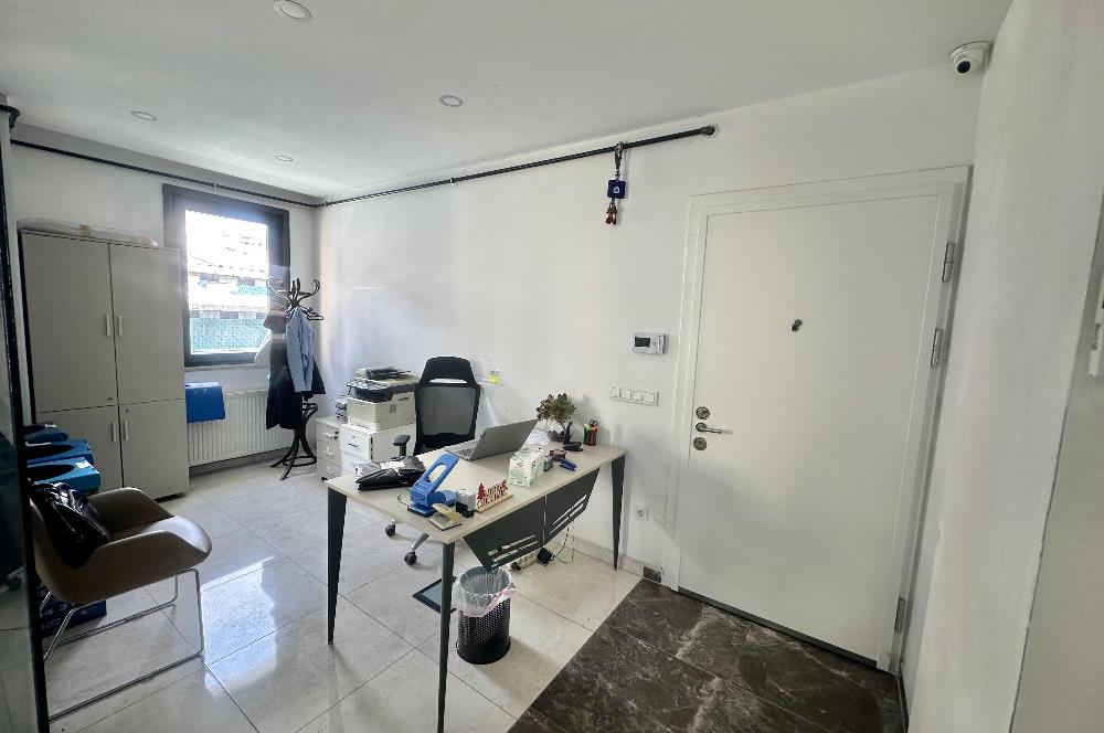 Şişli'de 2 Katlı, Caddeye Yakın Eşyalı Hazır Ofis