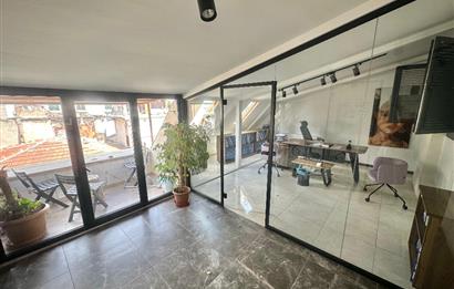 Şişli'de 2 Katlı, Caddeye Yakın Eşyalı Hazır Ofis