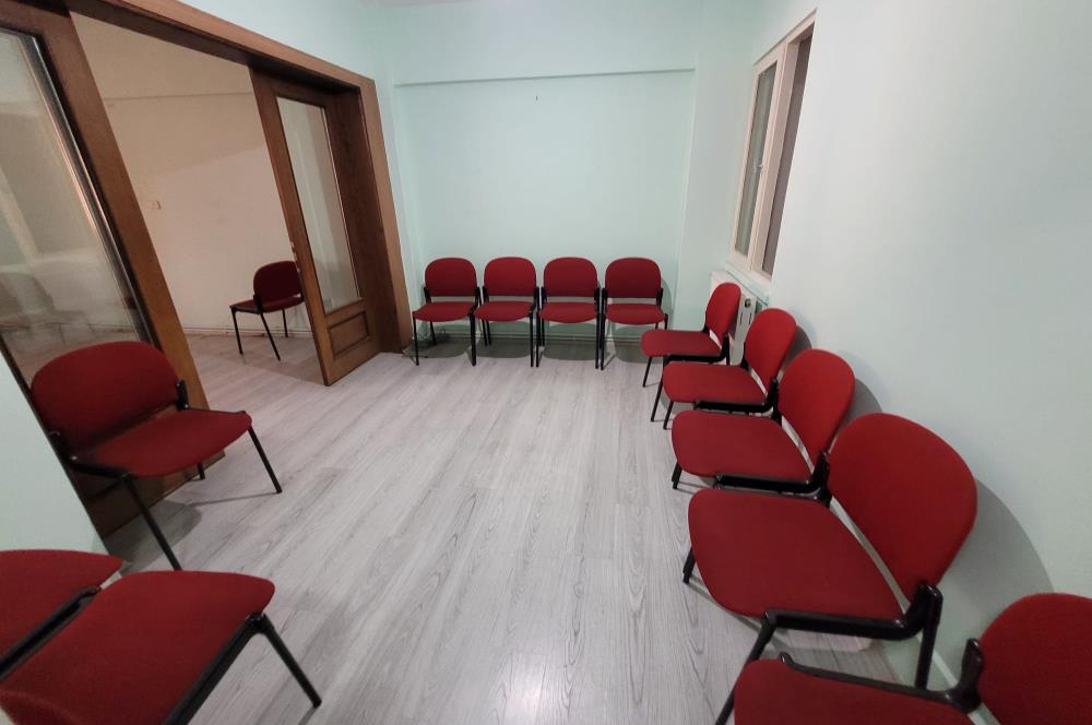 KAYALIK CADDESİNDE 2+1 120 m² KİRALIK OFİS