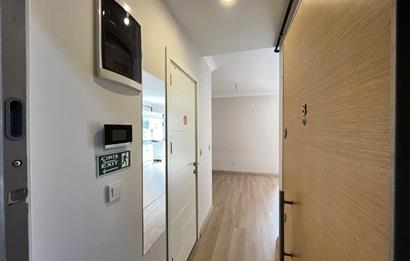 HASIRCIBAŞI CADDE ÜZERİ MERKEZİ LOKASYON KİRALIK 1+1 DAİRE