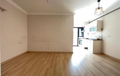 HASIRCIBAŞI CADDE ÜZERİ MERKEZİ LOKASYON KİRALIK 1+1 DAİRE