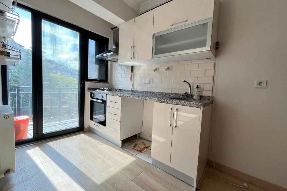 HASIRCIBAŞI CADDE ÜZERİ MERKEZİ LOKASYON KİRALIK 1+1 DAİRE