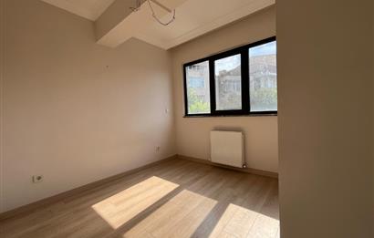 HASIRCIBAŞI CADDE ÜZERİ MERKEZİ LOKASYON KİRALIK 1+1 DAİRE