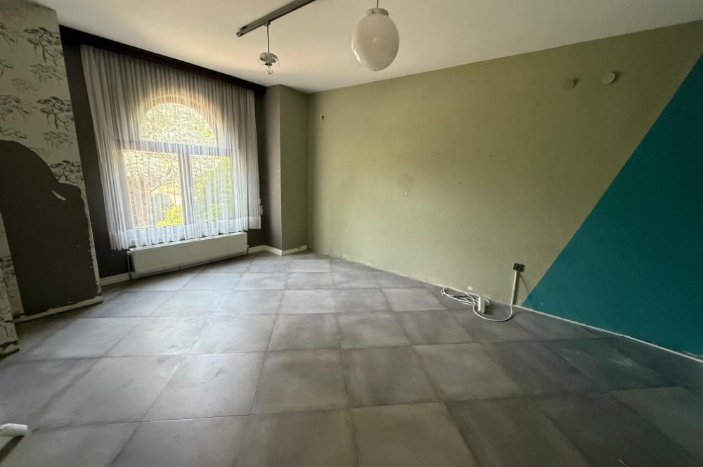 İNCEK GÖL KONAKLARI SİTESİ 1.5 DÖNÜM ARSA İÇİNDE TAM MÜSTAKİL VİLLA 