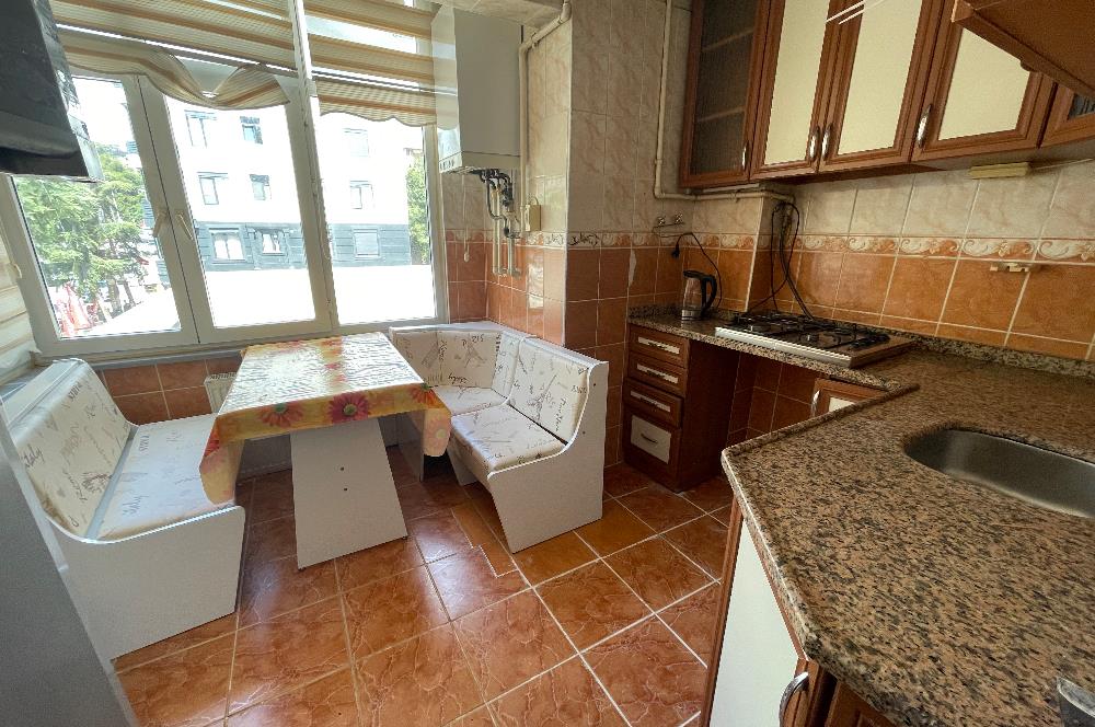 FEYZULLAH CADDESİ’DE 2+1 ARA KAT KÖŞE DAİRE