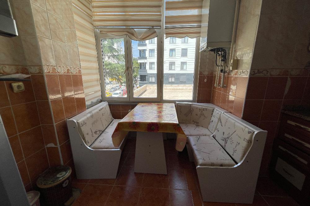 FEYZULLAH CADDESİ’DE 2+1 ARA KAT KÖŞE DAİRE