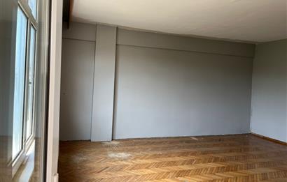 ÜMRANİYE'DE METROYA VE ÇARŞIYA ÇOK YAKIN KİRALIK 2+1