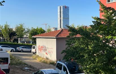 ÜMRANİYE'DE METROYA VE ÇARŞIYA ÇOK YAKIN KİRALIK 2+1
