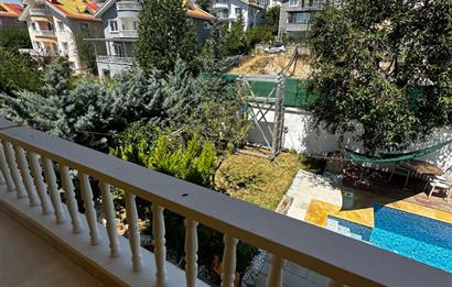 ALACAATLIDA MUHTEŞEM HAVUZLU TAM MÜSTAKİL 5+2 SATILIK VİLLA