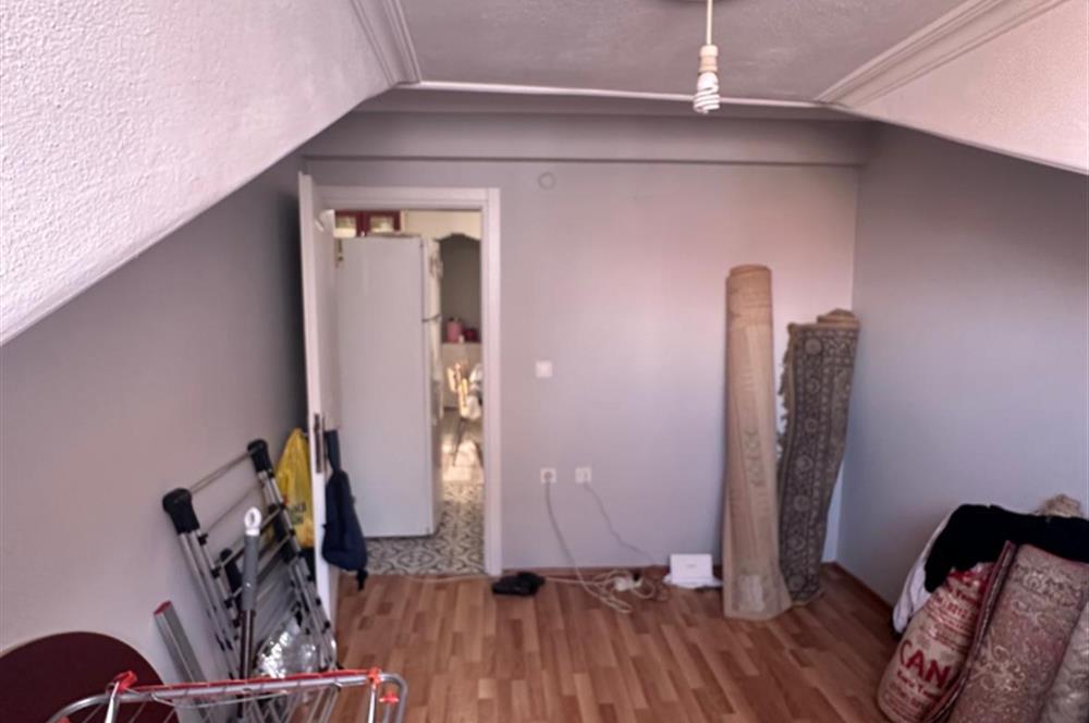 BEYOĞLU KÜÇÜK PİYALE MH.SATILIK ÇATI PİYESLİ DUBLEKS(2 AYRI 2+1)