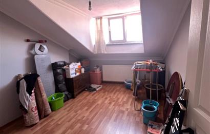 BEYOĞLU KÜÇÜK PİYALE MH.SATILIK ÇATI PİYESLİ DUBLEKS(2 AYRI 2+1)