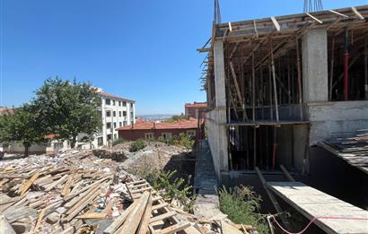 C21 BAL'dan TEMELDEN DUMLUPINAR MAH 1+1 VE 2+0 DAİRELER 
