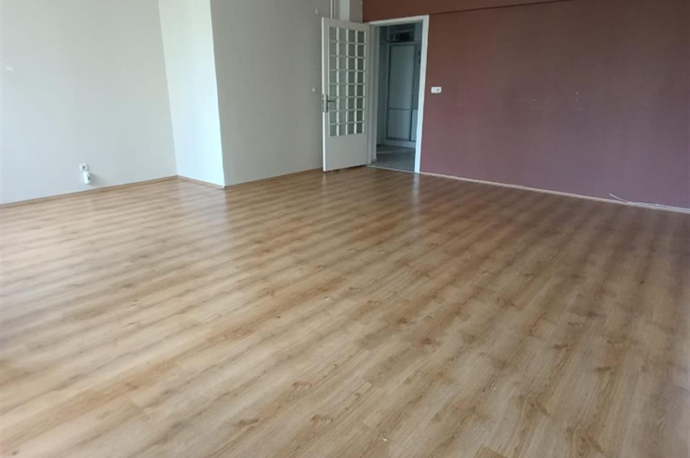 FAHRETTİN KERİM GÖKAY CADDESİ ÜZERİ 3+1 KİRALIK