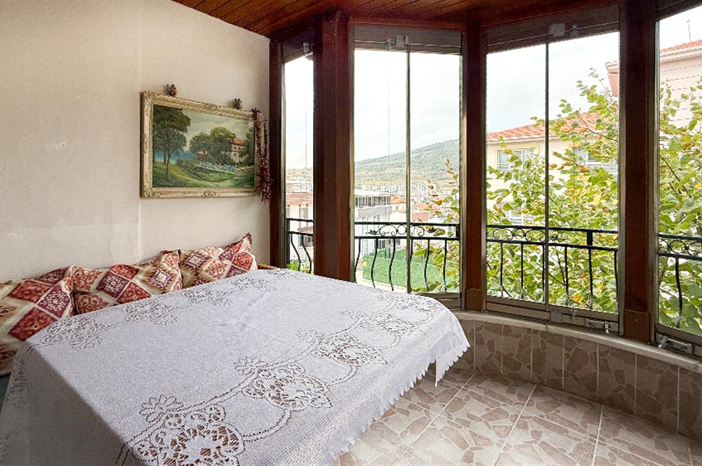 C21 BAL'dan YEKTA SİTESİ BAKIMLI ÖN CEPHE MASRAFSIZ 5 + 1 VİLLA