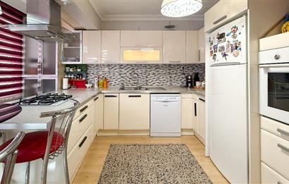 C21 BAL'dan YEKTA SİTESİ BAKIMLI ÖN CEPHE MASRAFSIZ 5 + 1 VİLLA