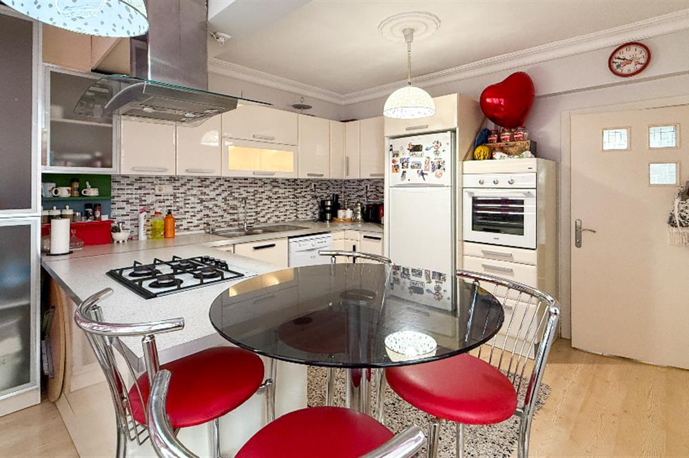 C21 BAL'dan YEKTA SİTESİ BAKIMLI ÖN CEPHE MASRAFSIZ 5 + 1 VİLLA