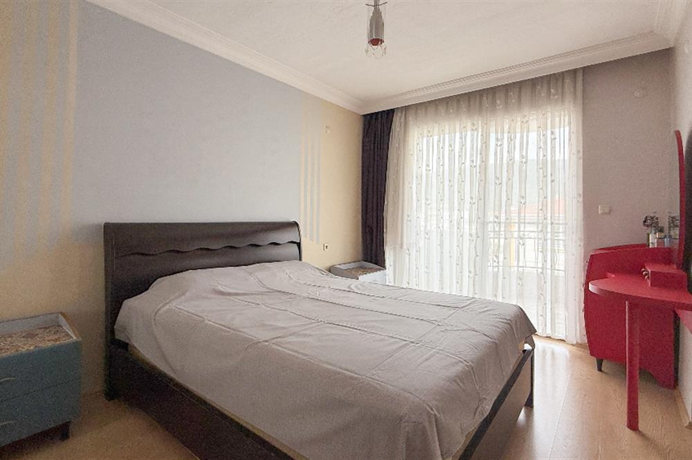 C21 BAL'dan YEKTA SİTESİ BAKIMLI ÖN CEPHE MASRAFSIZ 5 + 1 VİLLA