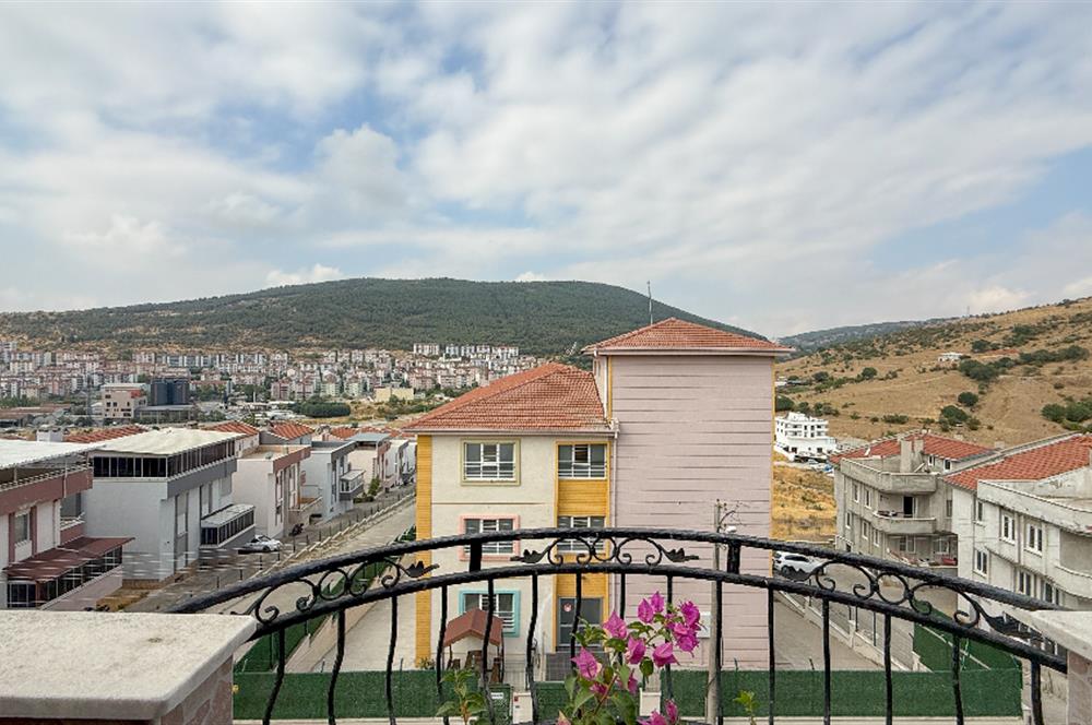 C21 BAL'dan YEKTA SİTESİ BAKIMLI ÖN CEPHE MASRAFSIZ 5 + 1 VİLLA