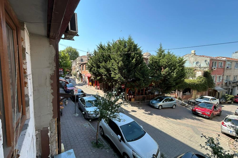 FATİH CİBALİ KARAK. BALATA YAKIN ASMA KATLI SATILIK FIRSAT DÜK