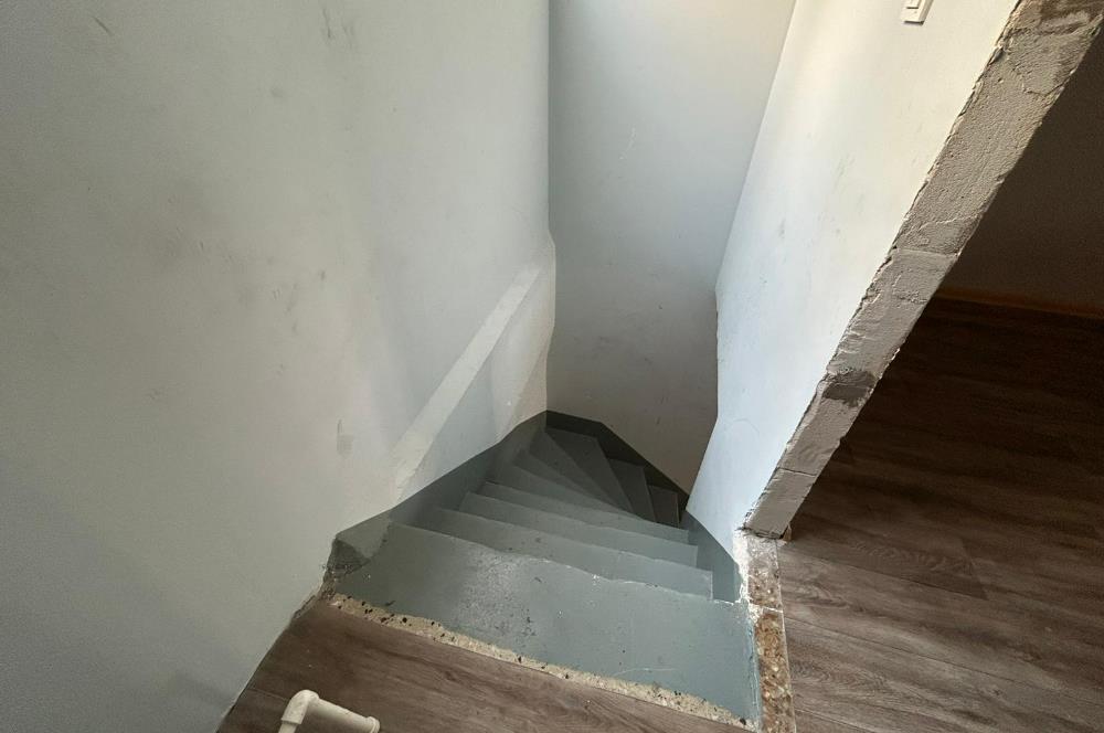 FATİH CİBALİ KARAK. BALATA YAKIN ASMA KATLI SATILIK FIRSAT DÜK
