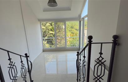 Bizim Vadi Sitesi'nde Şömineli, Teraslı 5+2 Kiralık Villa