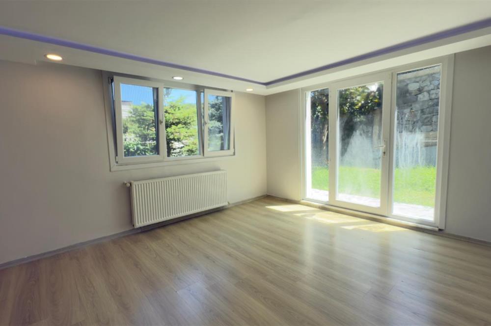 Bizim Vadi Sitesi'nde Şömineli, Teraslı 5+2 Kiralık Villa