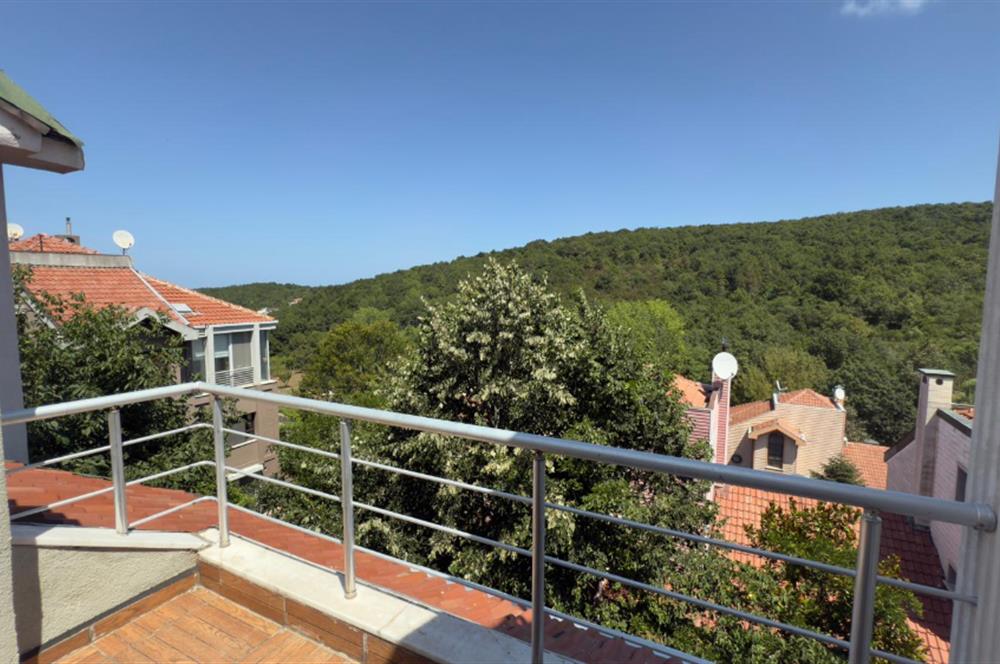 Bizim Vadi Sitesi'nde Şömineli, Teraslı 5+2 Kiralık Villa